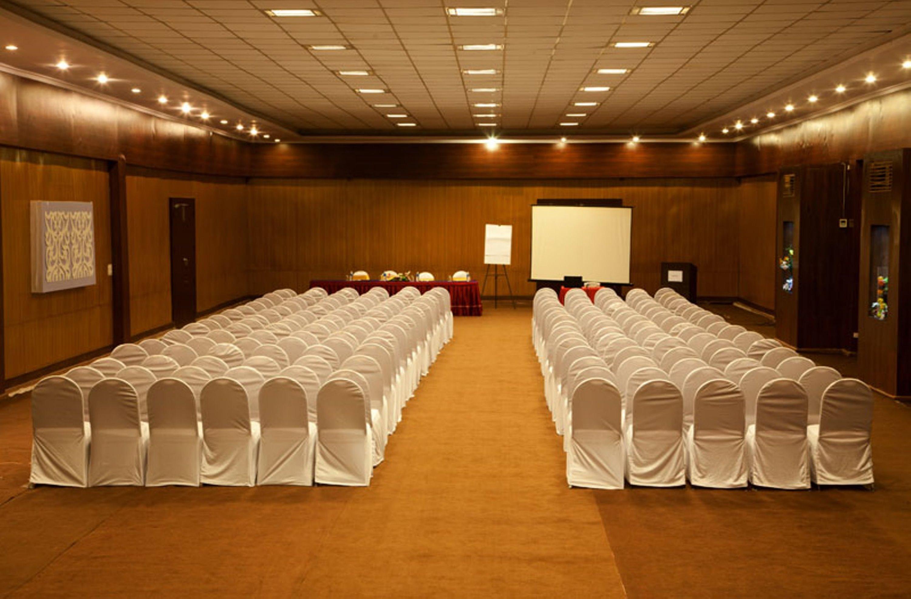 Royal Orchid Resort & Convention Centre, Yelahanka Bangalore Exterior foto
