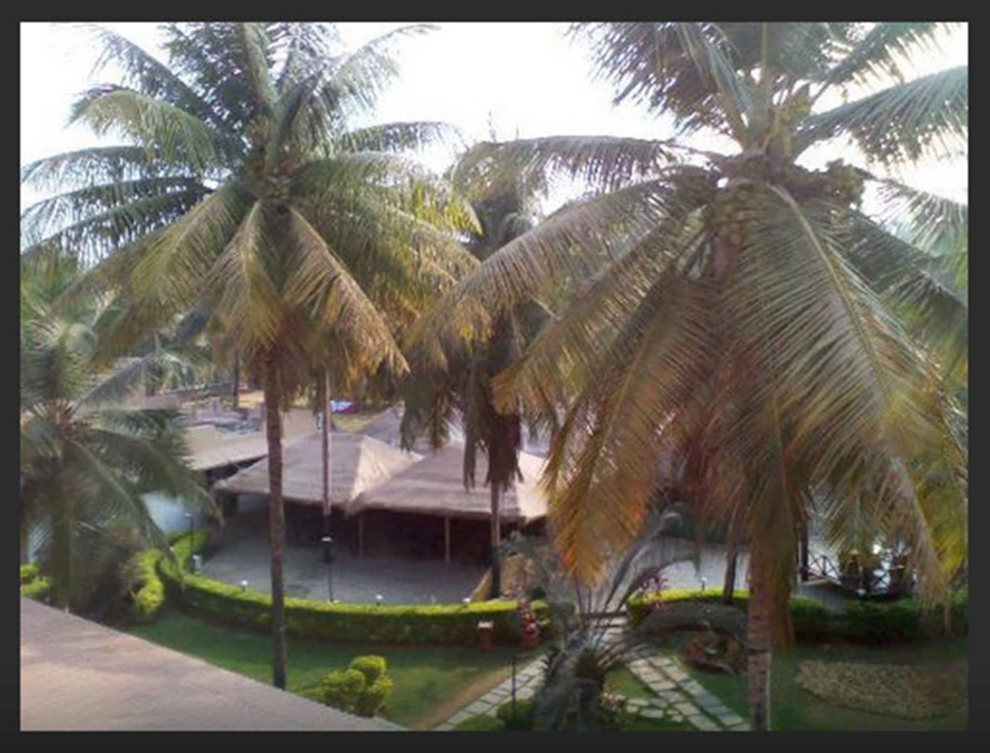 Royal Orchid Resort & Convention Centre, Yelahanka Bangalore Exterior foto